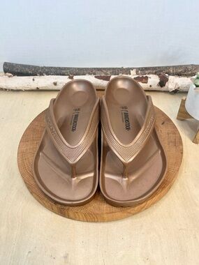 BIRKENSTOCK Honolulu EVA Sandals Metallic Bronze - Men's 12 (EU 45) - NEW